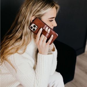 Walli Case - iPhone 13 Pro